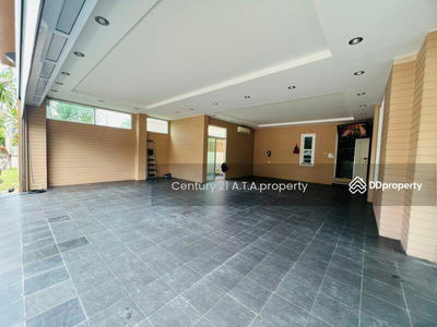 The Boulevard Sriracha, Chon Buri, Thailand The Boulevard Sriracha, Chon Buri, Thailand