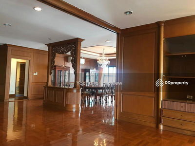 Tower Park, Bangkok, Thailand Tower Park, Bangkok, Thailand