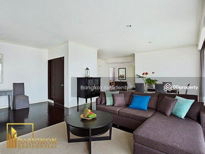 Baan Sathorn Chaopraya, Bangkok, Thailand Baan Sathorn Chaopraya, Bangkok, Thailand