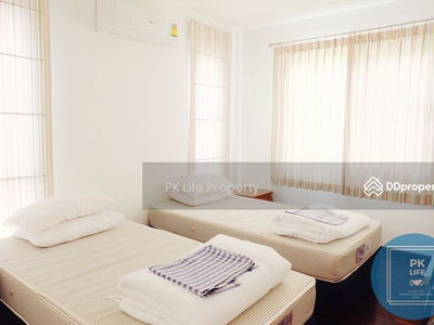 Gehäuse In Ban Ratsada, Thailand Gehäuse In Ban Ratsada, Thailand