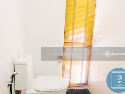 Housing in Ban Ratsada, Thailand Housing in Ban Ratsada, Thailand