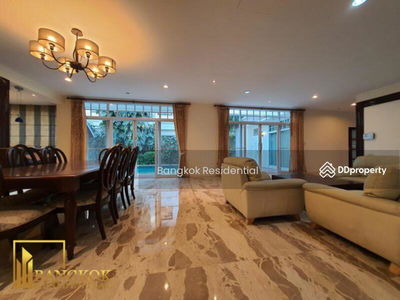 House in Compound, Bangkok, Thailand House in Compound, Bangkok, Thailand