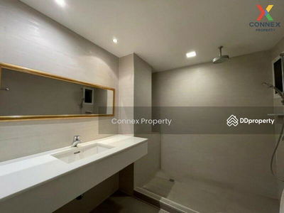 Sompob House, Bangkok, Thailand Sompob House, Bangkok, Thailand