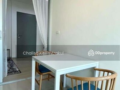 Life Ratchadapisek, Bangkok, Thailand Life Ratchadapisek, Bangkok, Thailand