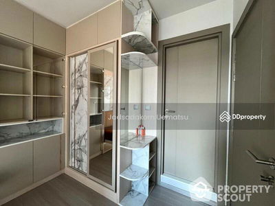 Life Asoke-Rama 9, Bangkok, Thailand Life Asoke-Rama 9, Bangkok, Thailand