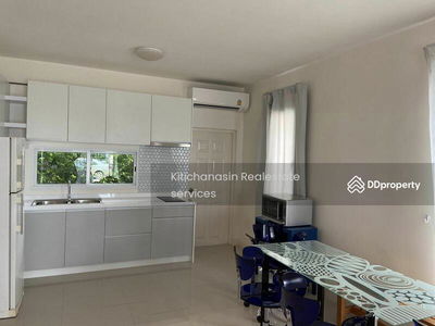 Town Avenue Srinakarin, Bangkok, Thailand Town Avenue Srinakarin, Bangkok, Thailand