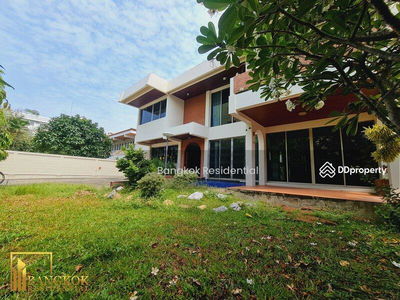 3 Bedroom House in Ekamai soi 22, Bangkok, Thailand 3 Bedroom House in Ekamai soi 22, Bangkok, Thailand