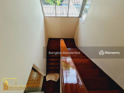 3 Bedroom House in Ekamai soi 22, Bangkok, Thailand 3 Bedroom House in Ekamai soi 22, Bangkok, Thailand