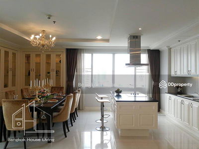 Piyathip Place, Bangkok, Thailand Piyathip Place, Bangkok, Thailand