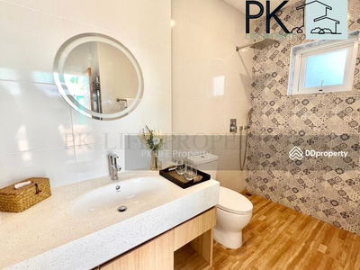 Gehäuse In Kathu, Thailand Gehäuse In Kathu, Thailand