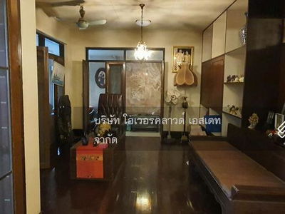 Space for rent ari ari sampan, Bangkok, Thailand Space for rent ari ari sampan, Bangkok, Thailand