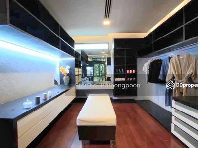 Luxurious modern house in the heart of the city, Ekkamai 22, Bangkok, Thailand Luxurious modern house in the heart of the city, Ekkamai 22, Bangkok, Thailand