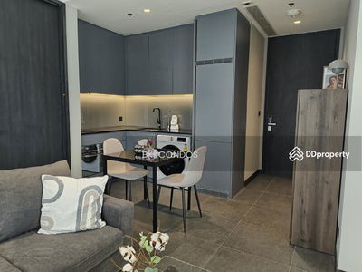 Tait Sathorn 12, Bangkok, Thailand Tait Sathorn 12, Bangkok, Thailand