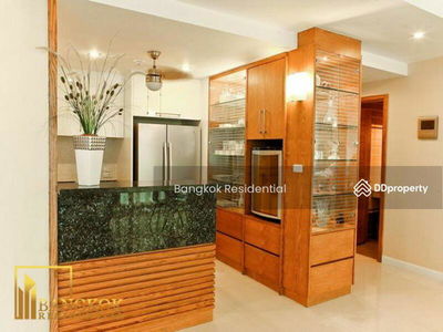 Watermark Chaophraya, Bangkok, Thailand Watermark Chaophraya, Bangkok, Thailand