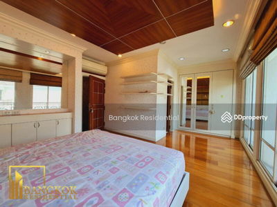 Townhouse in Compound, Bangkok, Thailand Townhouse in Compound, Bangkok, Thailand