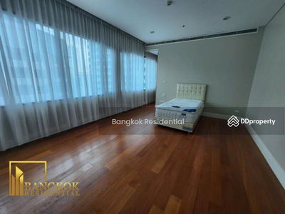 Bright Sukhumvit 24, Bangkok, Thailand Bright Sukhumvit 24, Bangkok, Thailand