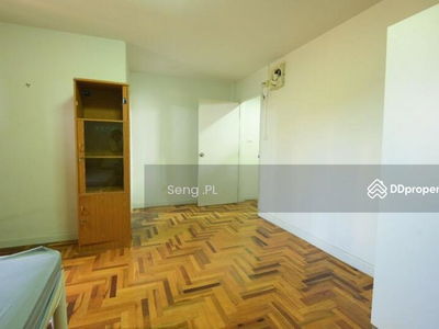 Townhome for rent, Sukhumvit 77 On Nut, Bangkok, Thailand Townhome for rent, Sukhumvit 77 On Nut, Bangkok, Thailand