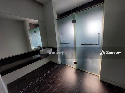 Blesstown, Bangkok, Thailand Blesstown, Bangkok, Thailand