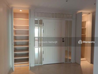 Sathorn Park Place, Bangkok, Thailand Sathorn Park Place, Bangkok, Thailand