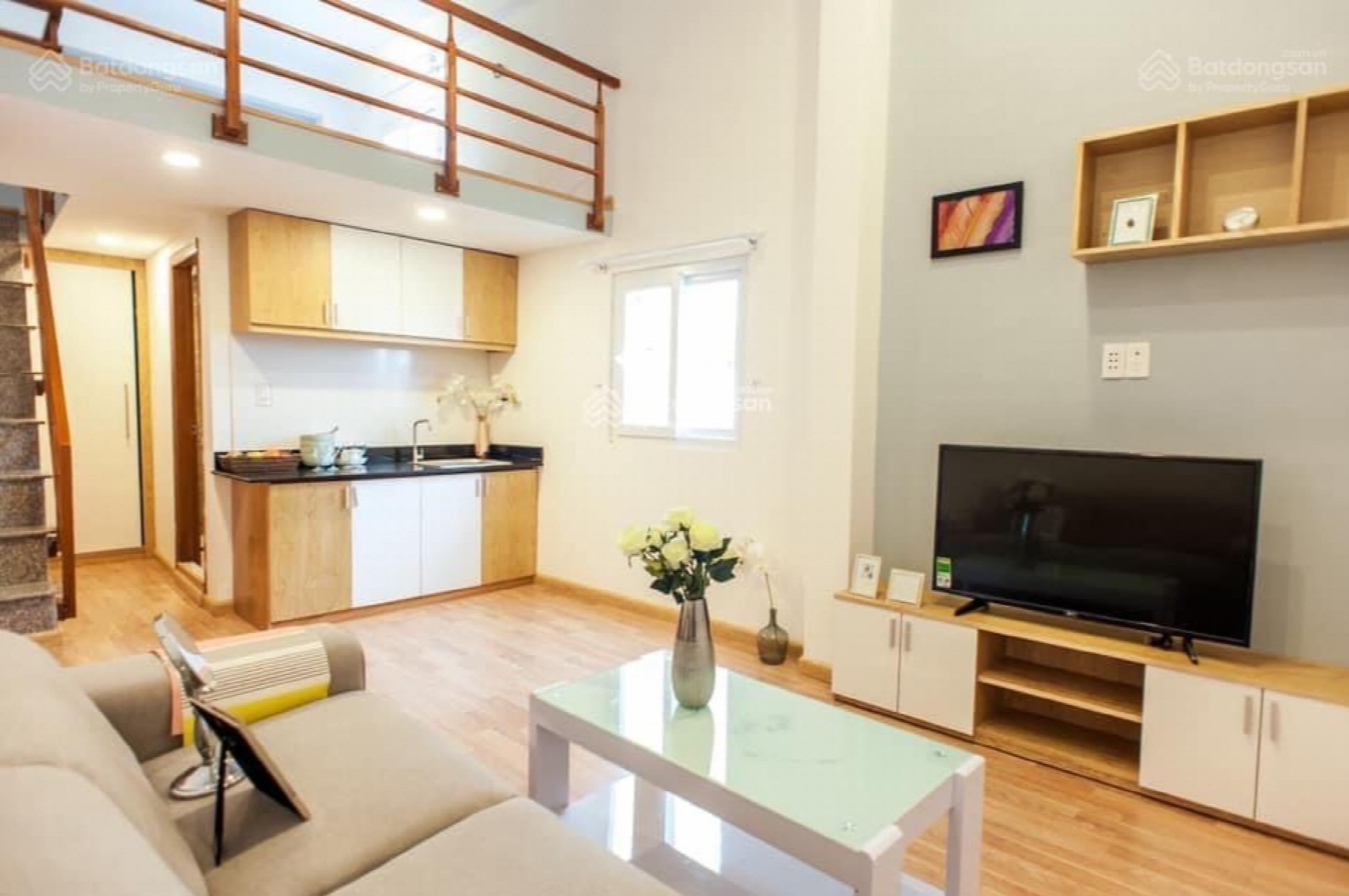 Nguyen Truong To Street, Vietnam Nguyen Truong To Street, Vietnam