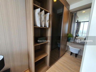 The Line Phahon-Pradipat, Bangkok, Thailand The Line Phahon-Pradipat, Bangkok, Thailand