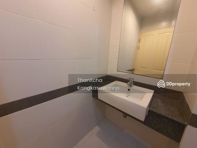 A Space Asoke-Ratchada, Bangkok, Thailand A Space Asoke-Ratchada, Bangkok, Thailand