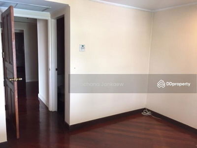 Le Raffine Sukhumvit 24, Bangkok, Thailand Le Raffine Sukhumvit 24, Bangkok, Thailand