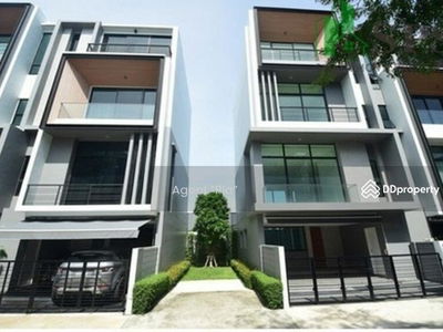 Nirvana Define Rama 9, Bangkok, Thailand Nirvana Define Rama 9, Bangkok, Thailand