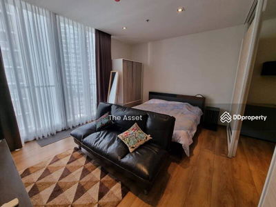 Park Origin Phrom Phong, Bangkok, Thailand Park Origin Phrom Phong, Bangkok, Thailand