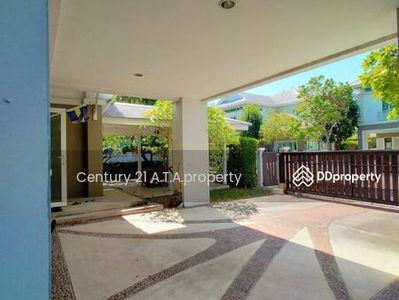 The Royal Sammuk Thani, Chon Buri, Thailand The Royal Sammuk Thani, Chon Buri, Thailand