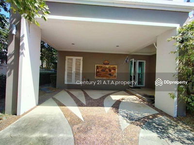 The Royal Sammuk Thani, Chon Buri, Thailand The Royal Sammuk Thani, Chon Buri, Thailand