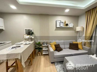 Thru Thonglor, Bangkok, Thailand Thru Thonglor, Bangkok, Thailand