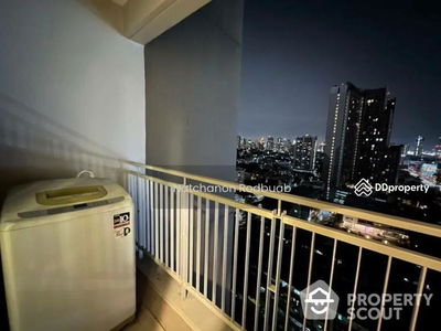 Thru Thonglor, Bangkok, Thailand Thru Thonglor, Bangkok, Thailand