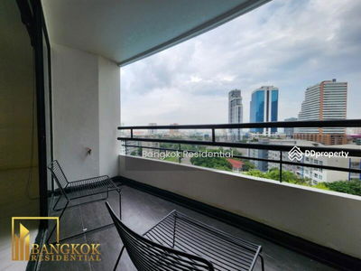 Moon Tower, Bangkok, Thailand Moon Tower, Bangkok, Thailand