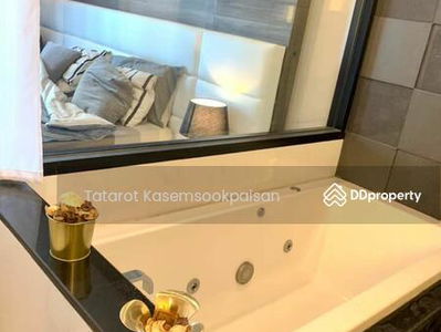 Ivy Ampio, Bangkok, Thailand Ivy Ampio, Bangkok, Thailand