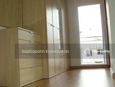 Y.O. Place, Bangkok, Thailand Y.O. Place, Bangkok, Thailand