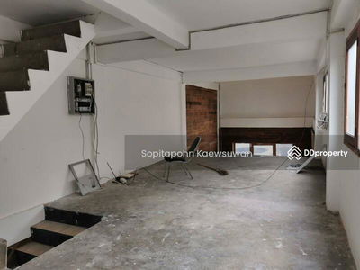 10120, Bangkok, Thailand 10120, Bangkok, Thailand