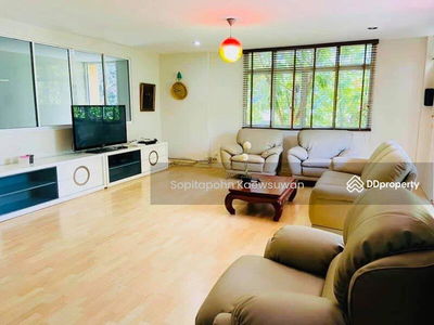 10110, Bangkok, Thailand 10110, Bangkok, Thailand