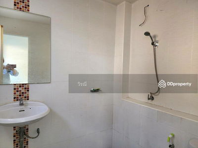 Chao, one-story townhouse, Hua Thale, Nakhon Ratchasima, Thailand Chao, one-story townhouse, Hua Thale, Nakhon Ratchasima, Thailand