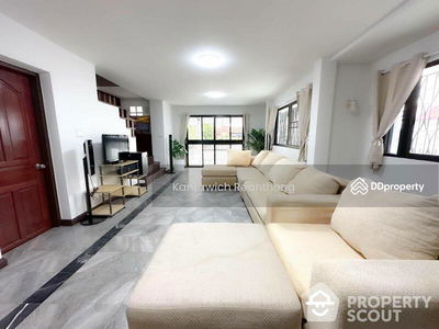 Sam Sen Nai, Bangkok, Thailand Sam Sen Nai, Bangkok, Thailand