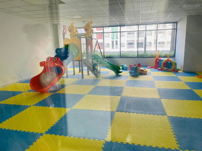 Charm City, Vietnam Charm City, Vietnam