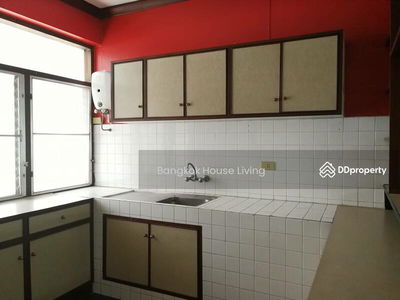 Aree Mansion, Bangkok, Thailand Aree Mansion, Bangkok, Thailand