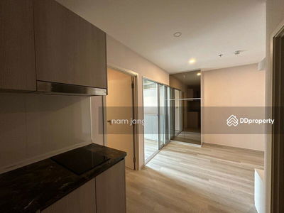 Elio Sathorn-Wutthakat, Bangkok, Thailand Elio Sathorn-Wutthakat, Bangkok, Thailand