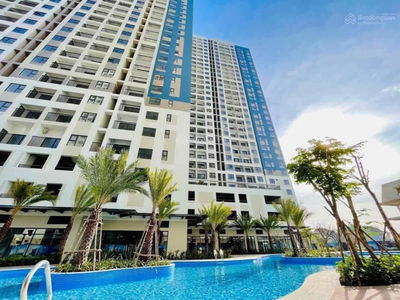 Charm City, Vietnam Charm City, Vietnam