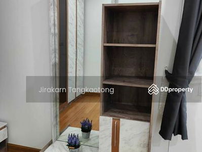 Golden Neo Chaengwattana-Muangthong, Nonthaburi, Thailand Golden Neo Chaengwattana-Muangthong, Nonthaburi, Thailand