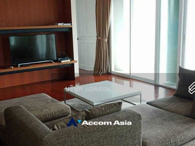 Urbana Langsuan, Bangkok, Thailand Urbana Langsuan, Bangkok, Thailand