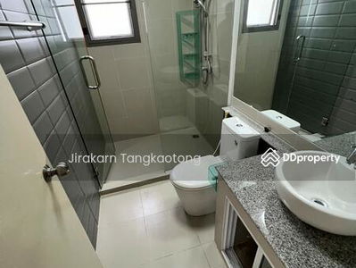 Pattra Mo Town, Nonthaburi, Thailand Pattra Mo Town, Nonthaburi, Thailand