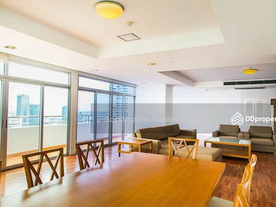 Sukhumvit 24 Home, Bangkok, Thailand Sukhumvit 24 Home, Bangkok, Thailand