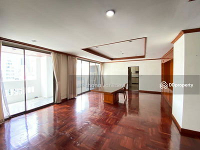 Sriratana Mansion 2, Bangkok, Thailand Sriratana Mansion 2, Bangkok, Thailand