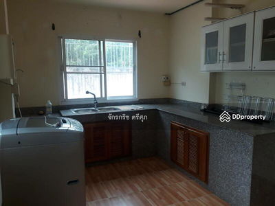 Raja City lakeside and garden home, Khon Kaen, Thailand Raja City lakeside and garden home, Khon Kaen, Thailand